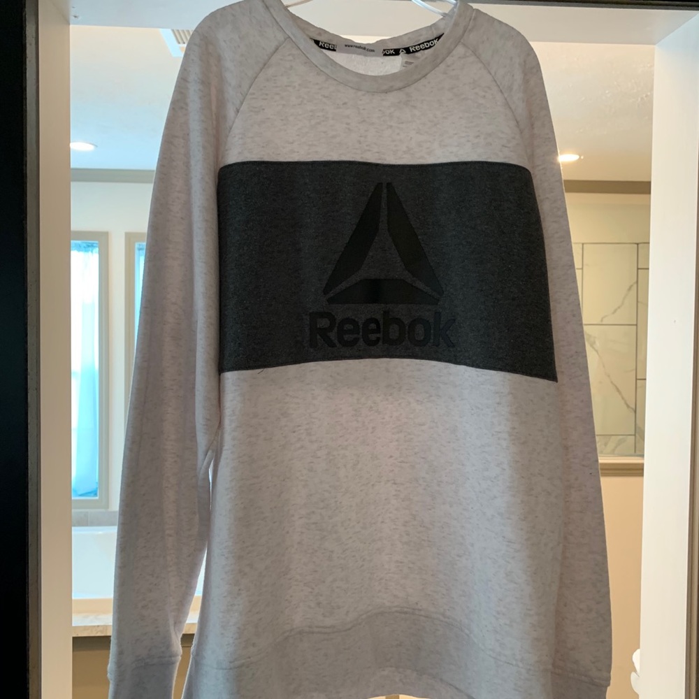Reebok sweats shirt XL